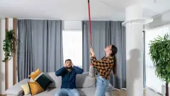 Gürültü Yapan Komşu İçin Polisi mi Zabıtayı mı Aramalı Kat Mülkiyeti Kanununa Göre Apartmandan Tahliye Ettirme Hakkı